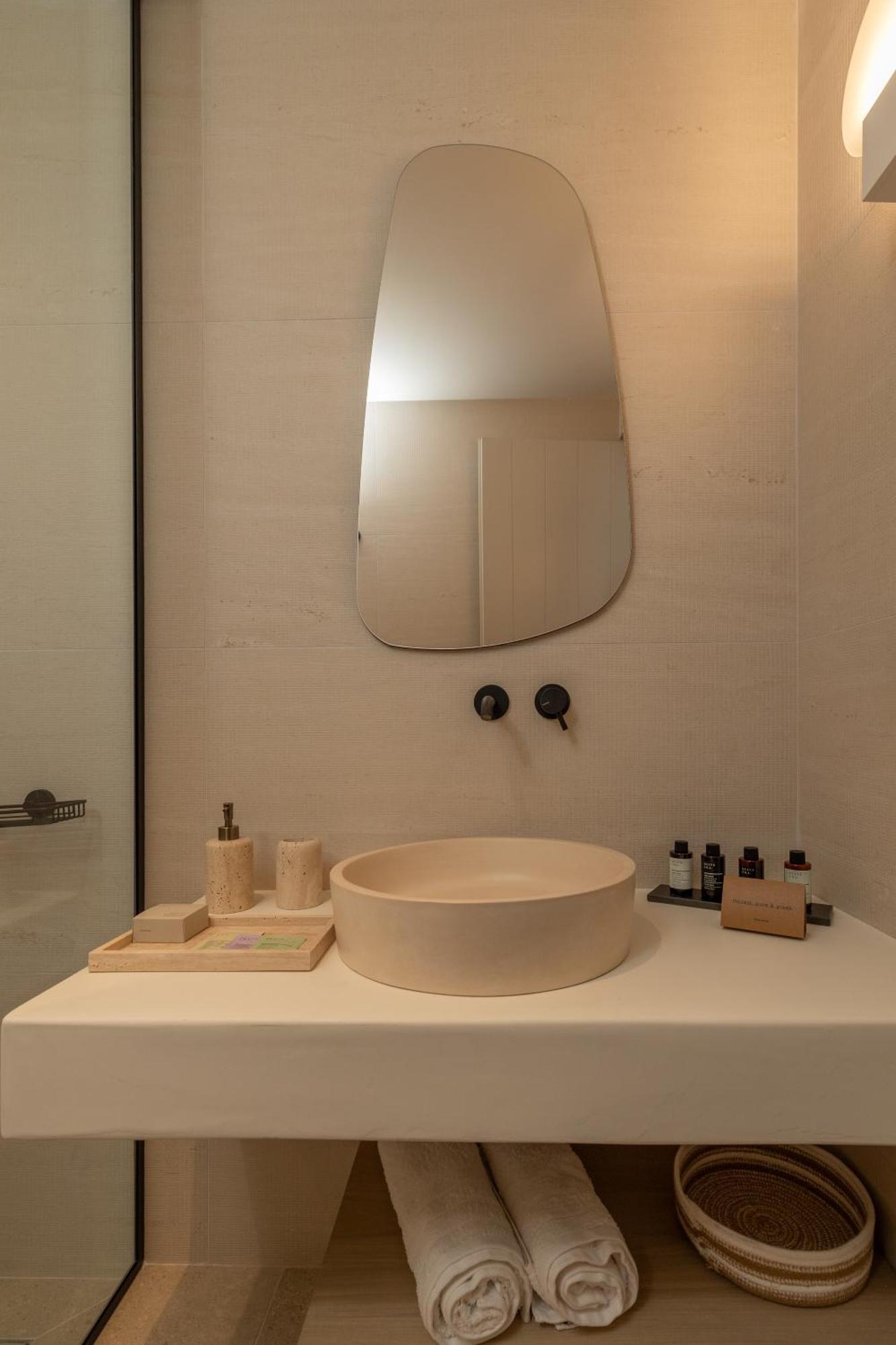 Topos Suites Lassi  Room photo